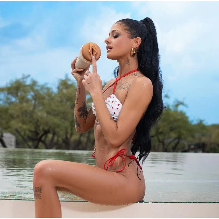 Fleshlight® Girl Ryan Reid Fairway Vagina Masturbator